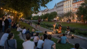 การแสดงดนตรีและกายกรรมใน Pilsen Busking Fest ริม Mill Race เมืองพิลเซน