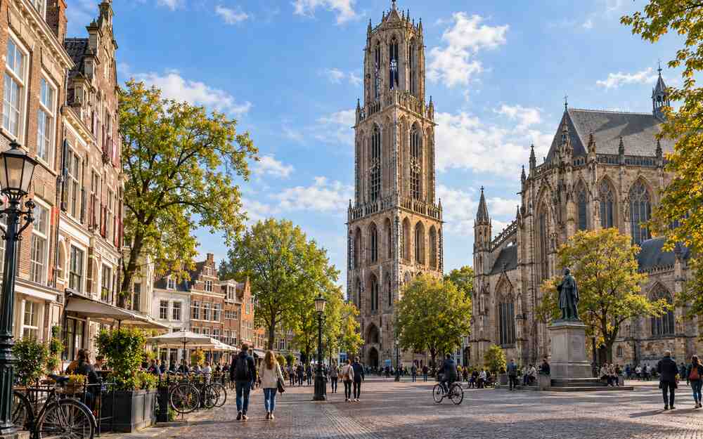 Dom Tower และจัตุรัส Domplein เมืองอูเทรคต์